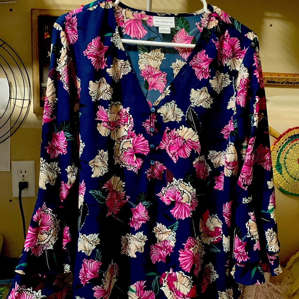 Blouse navy with flowers